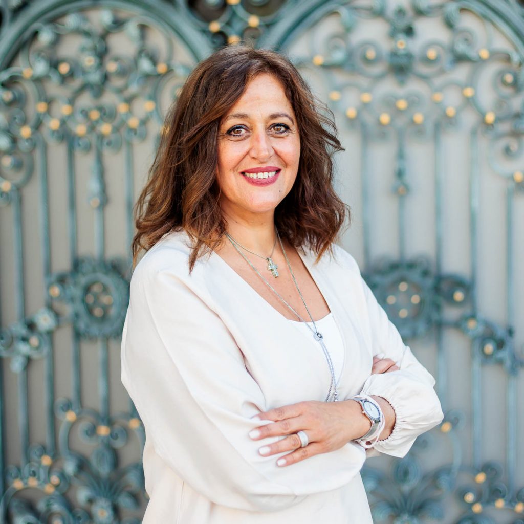 Portrait Sofia Tsampazi Immobilienmaklerin in Ludwigshafen